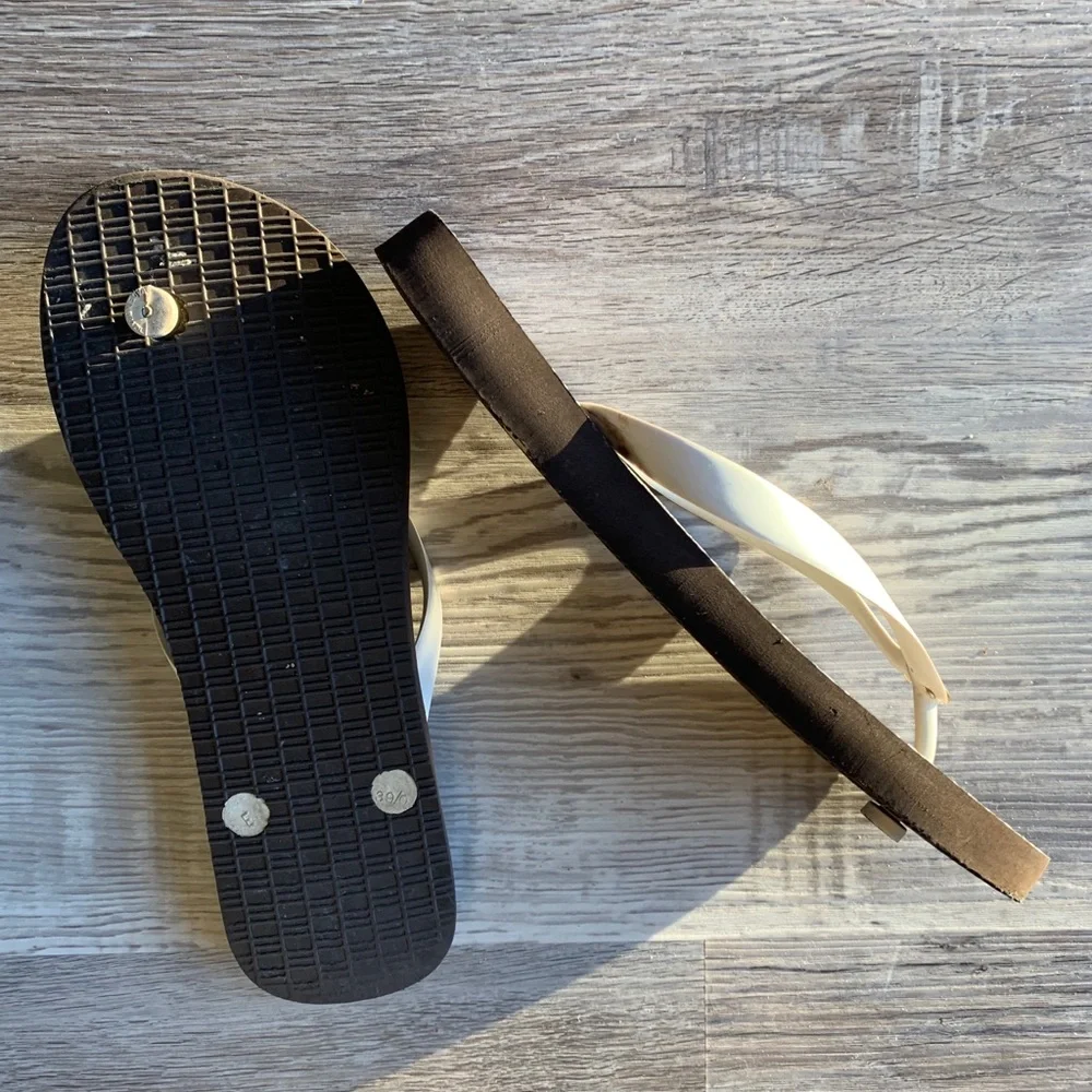 Tory Burch flip flops size 8